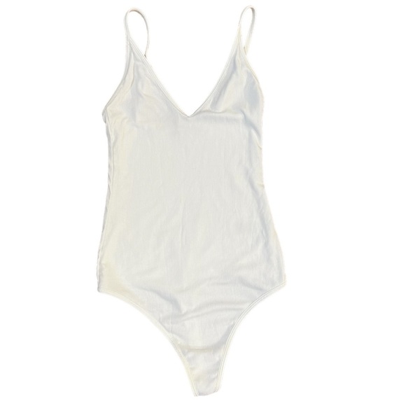 Talula Aritzia ribbed v-neck tank top thong bodysuit size XS excellent condition - Picture 2 of 11